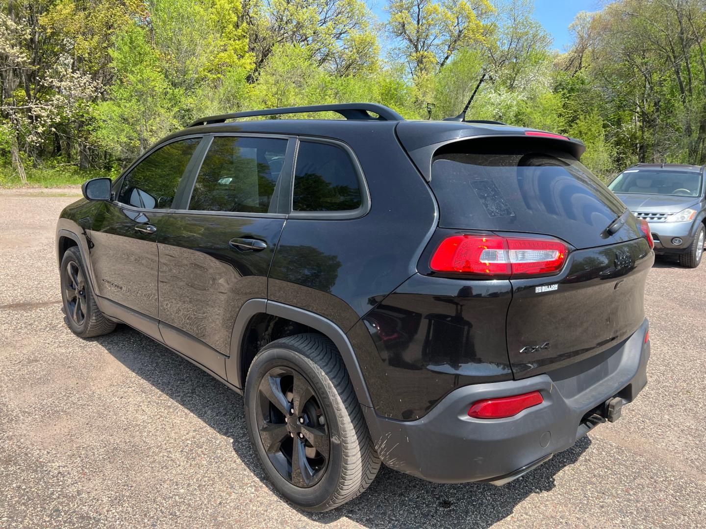 2015 Jeep Cherokee (1C4PJMCS6FW) , located at 17255 hwy 65 NE, Ham Lake, MN, 55304, 0.000000, 0.000000 - Photo#2